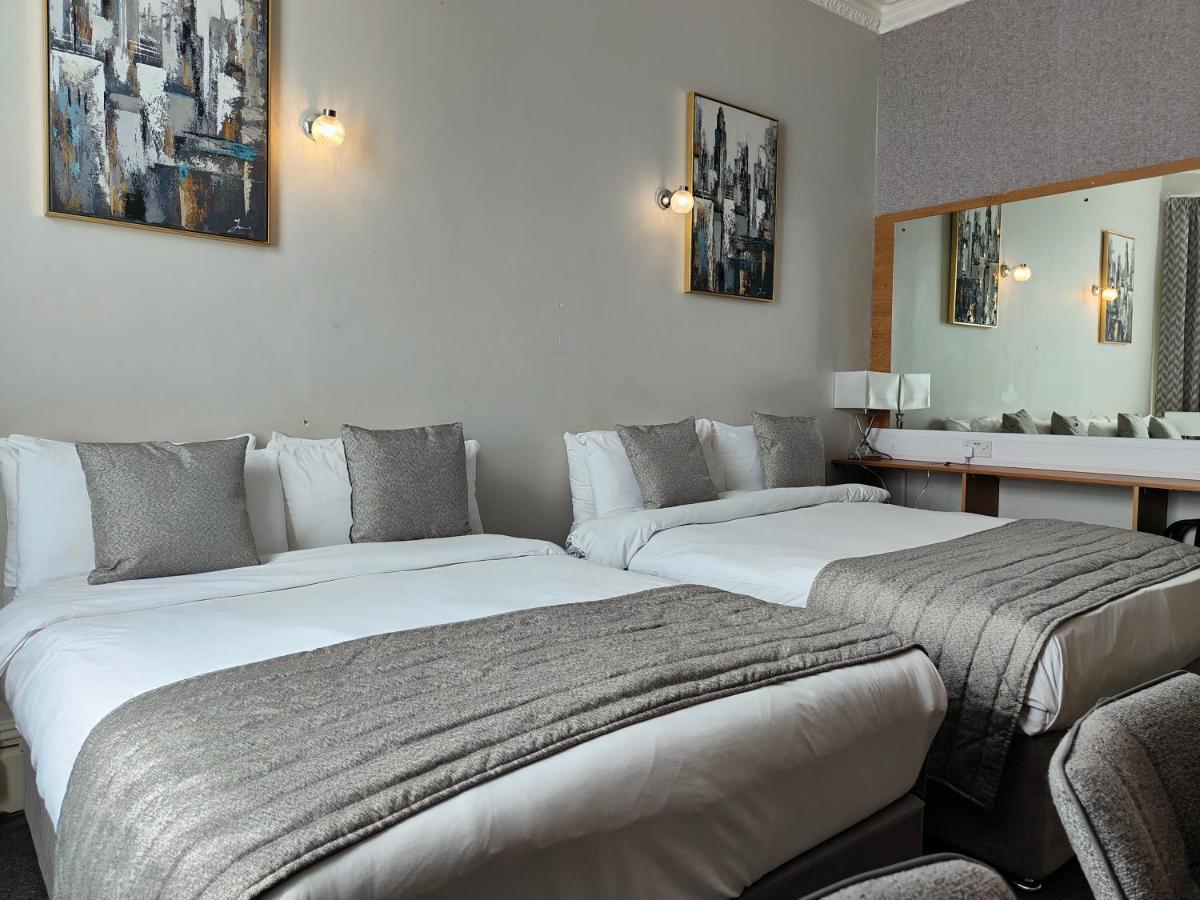 Hotels 24-7 - The Old Victoria Hotel Newport  Bagian luar foto