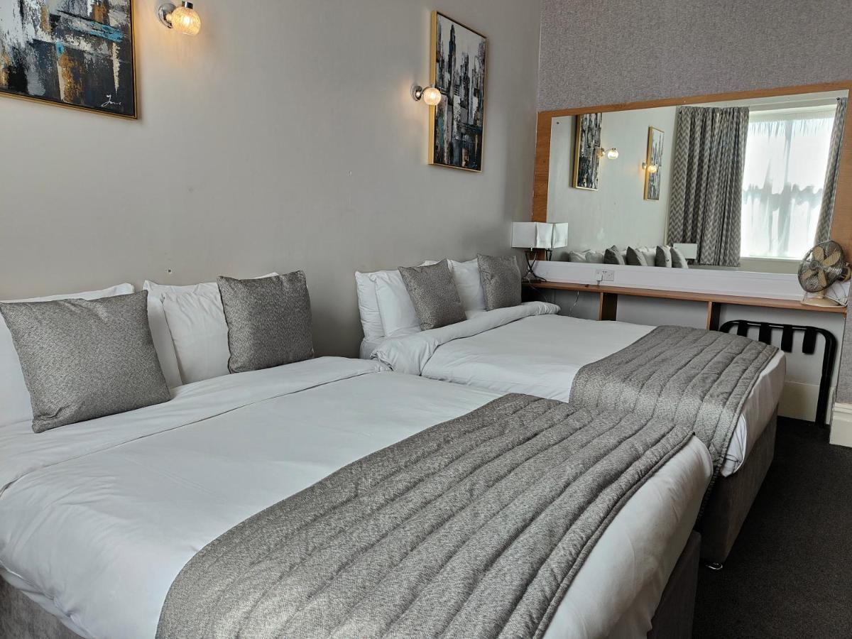 Hotels 24-7 - The Old Victoria Hotel Newport  Bagian luar foto